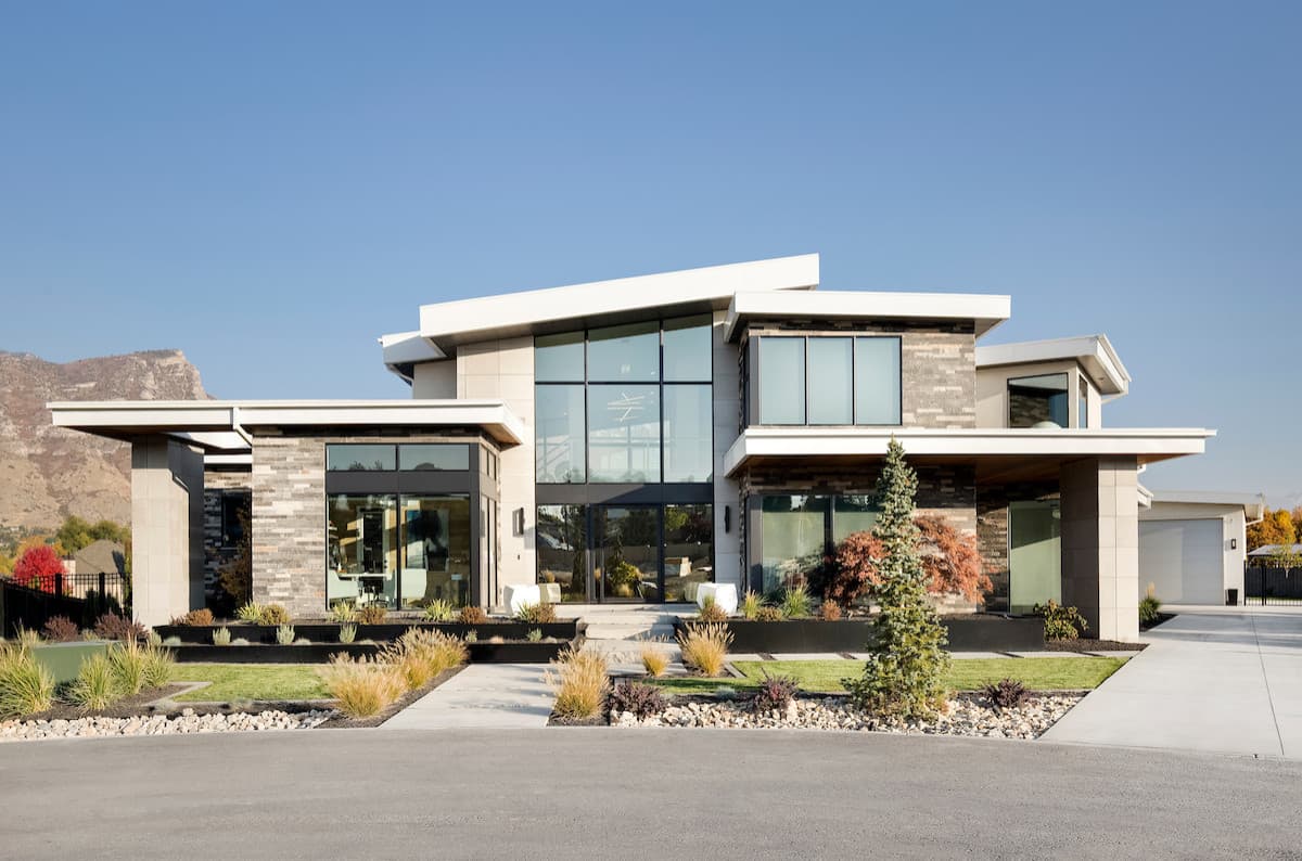 2017 UV PARADE OF HOMES